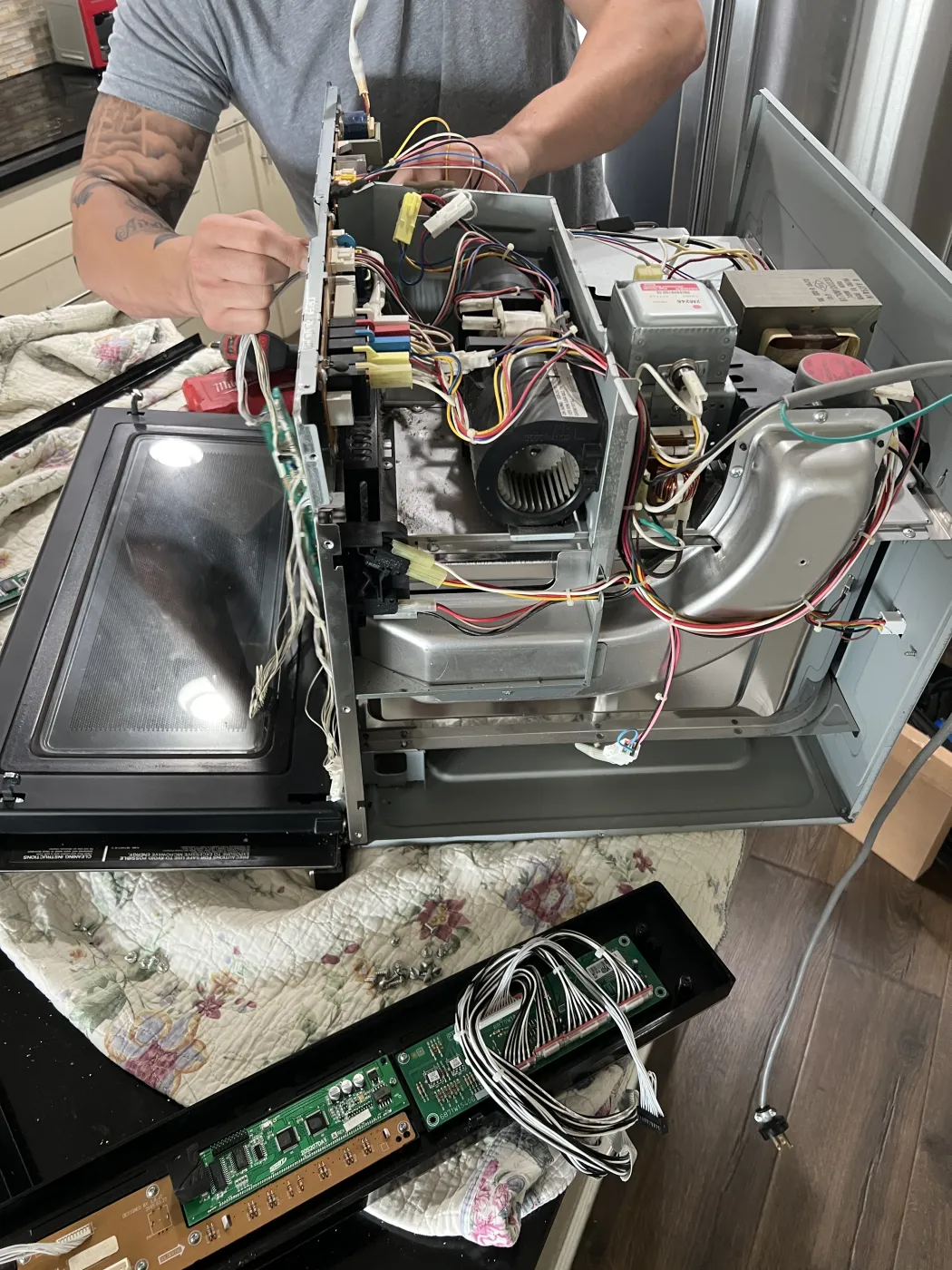 Microwave Repair Service — Service Detail